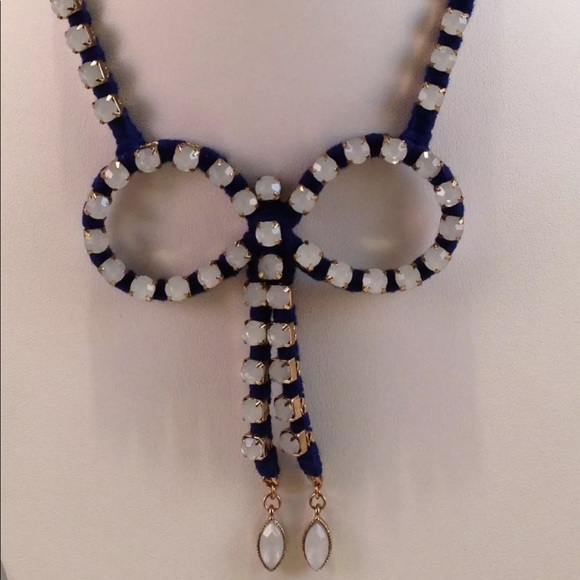 Betsey Johnson Ship Shape Blue/White Bow Necklace - Picture 2 of 5